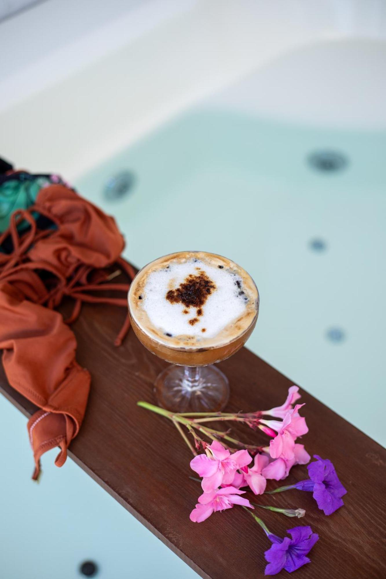 Maia Luxury Beach Hotel & Spa グゼルカミル エクステリア 写真