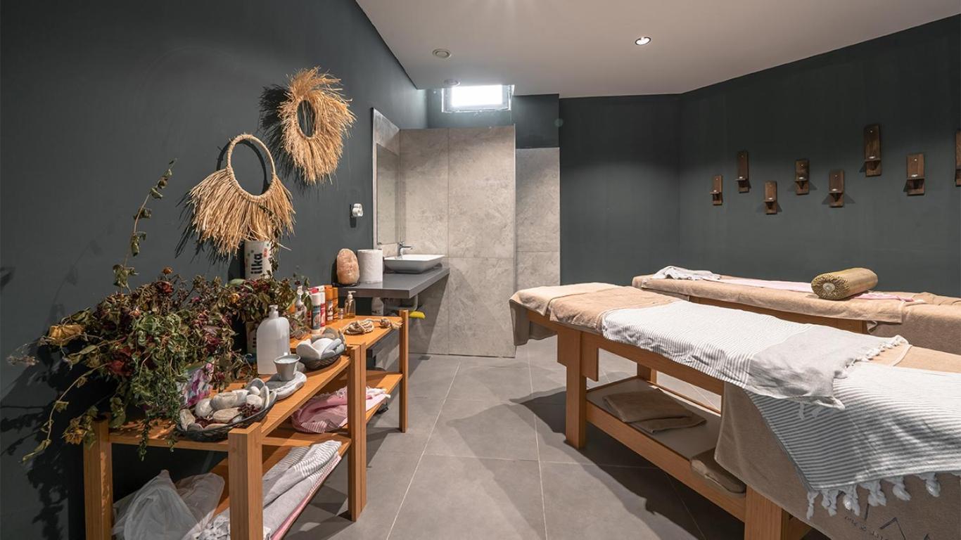 Maia Luxury Beach Hotel & Spa グゼルカミル エクステリア 写真